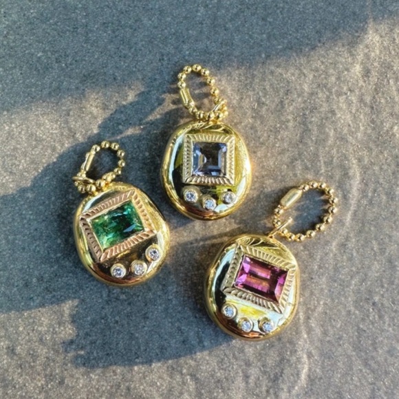 ISO Kimberly Doyle Gemagotchi Charm 🧚💕✨ - Picture 1 of 1